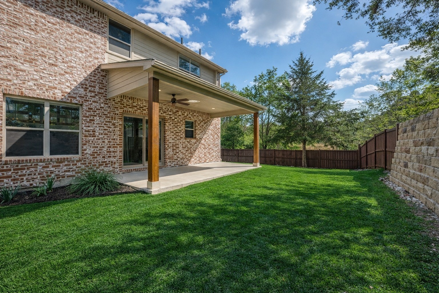 208 Greenway Bend Pottsboro TX 75076