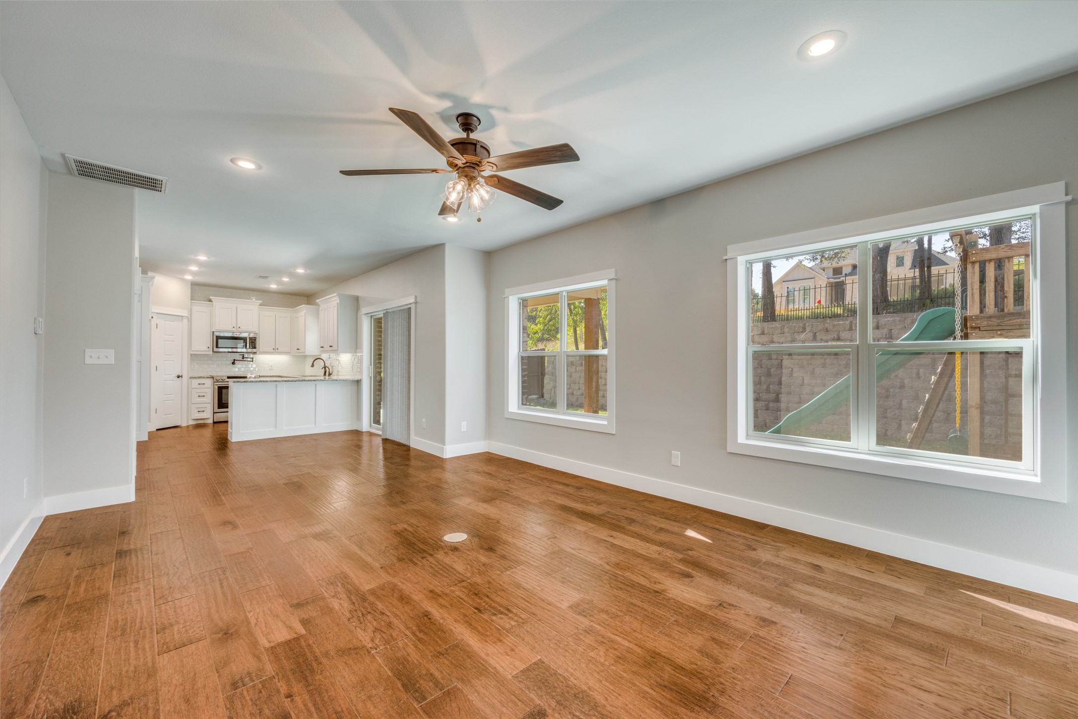 208 Greenway Bend Pottsboro TX 75076