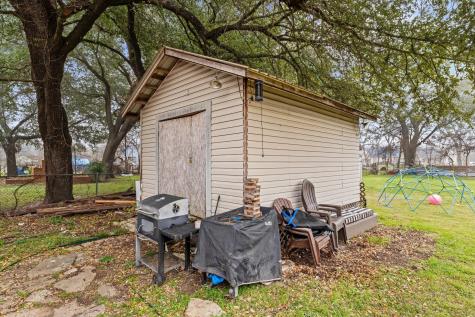 518 Clark Marlin TX 76661