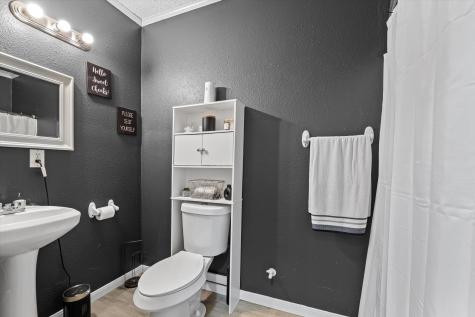 518 Clark Marlin TX 76661