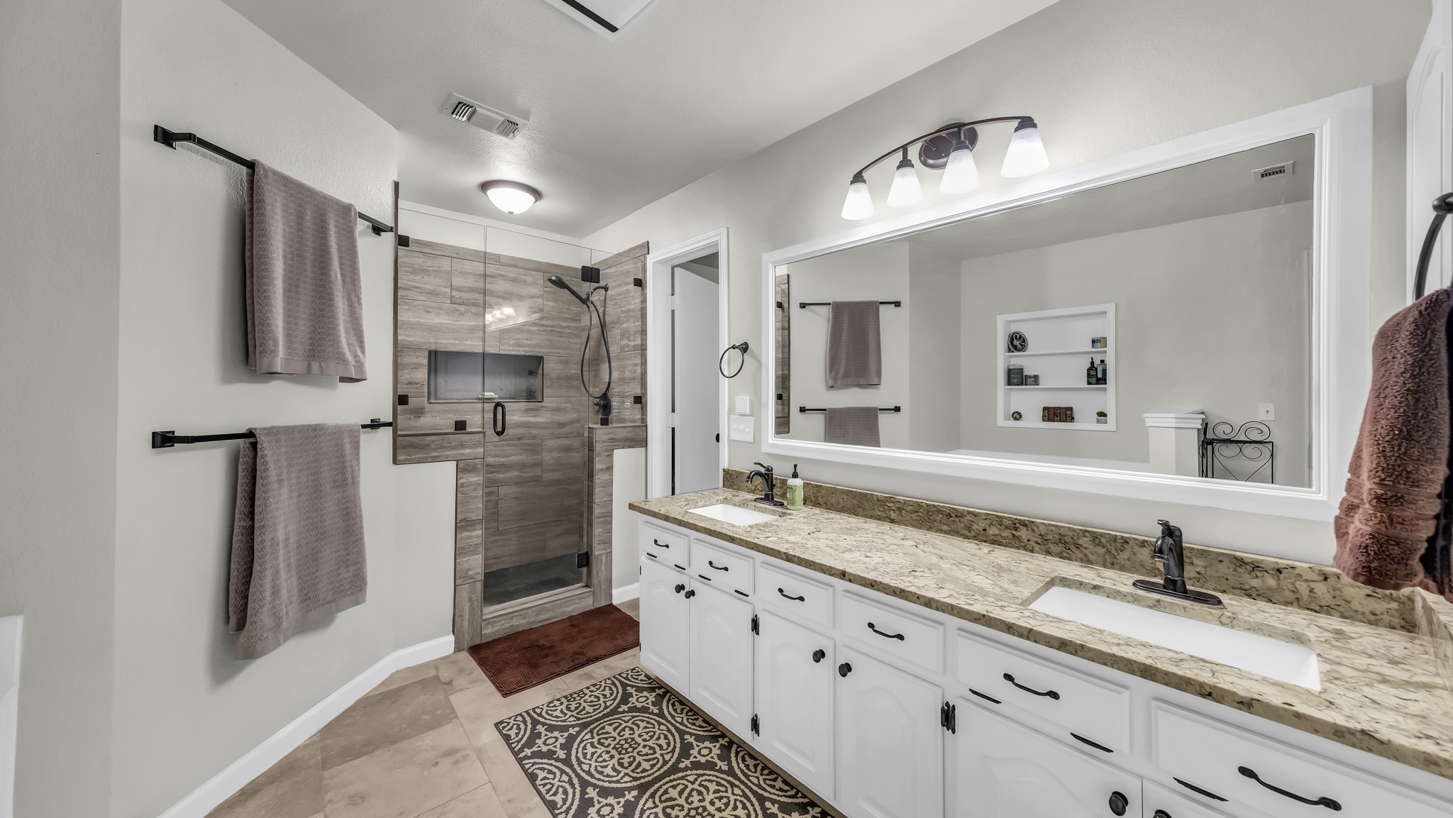 8012 Ravenswood Road Granbury TX 76049