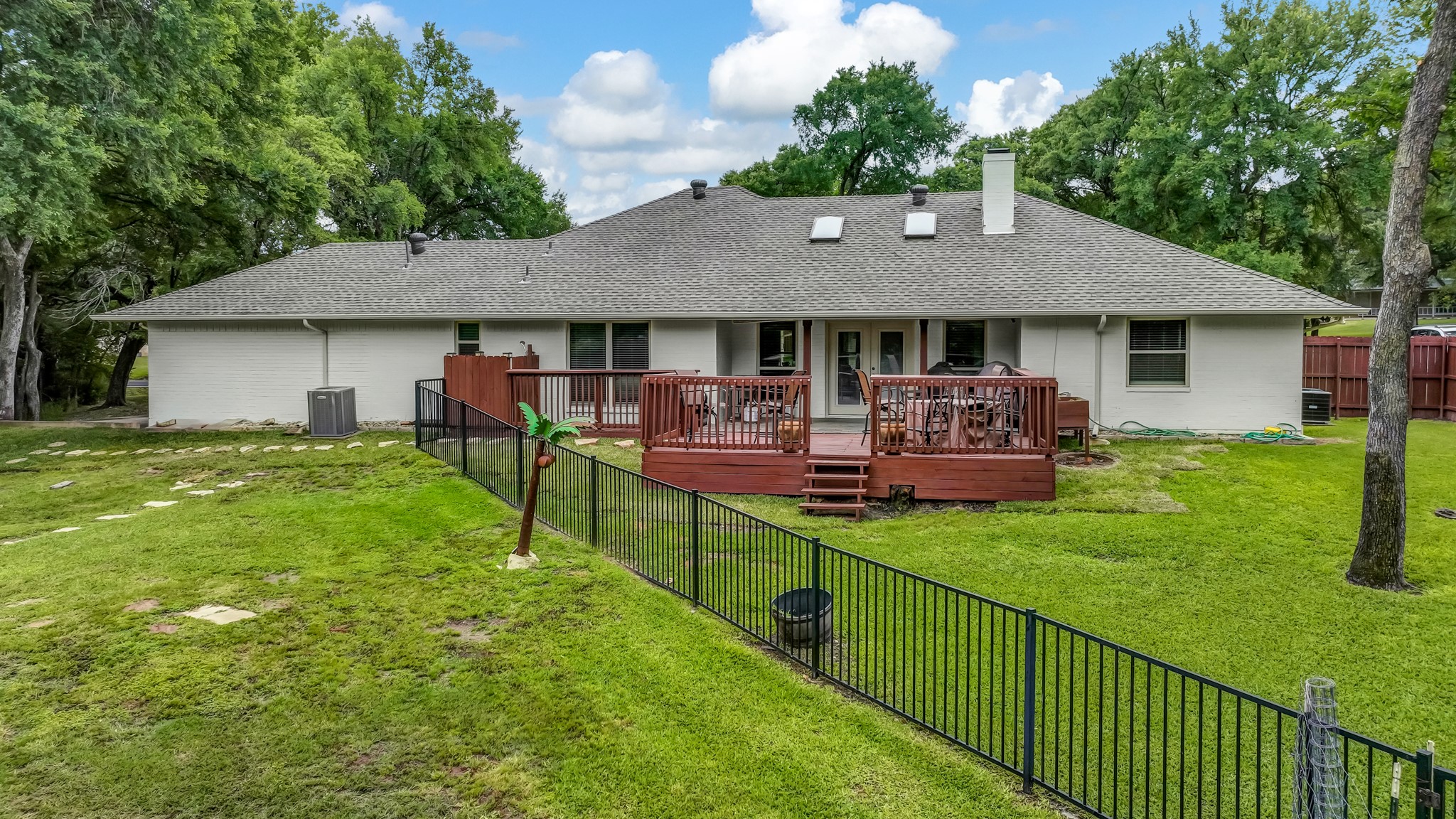 8012 Ravenswood Road Granbury TX 76049