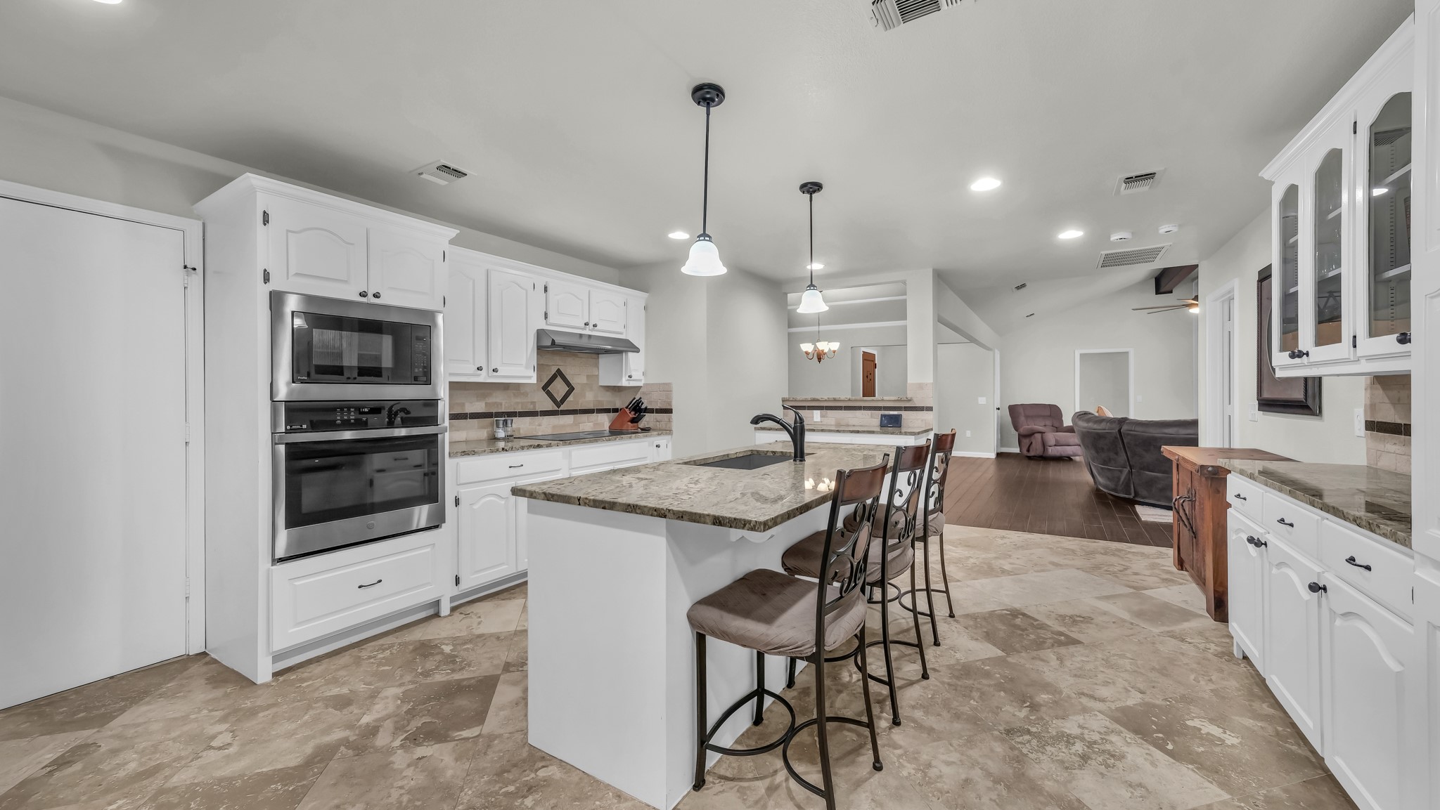 8012 Ravenswood Road Granbury TX 76049