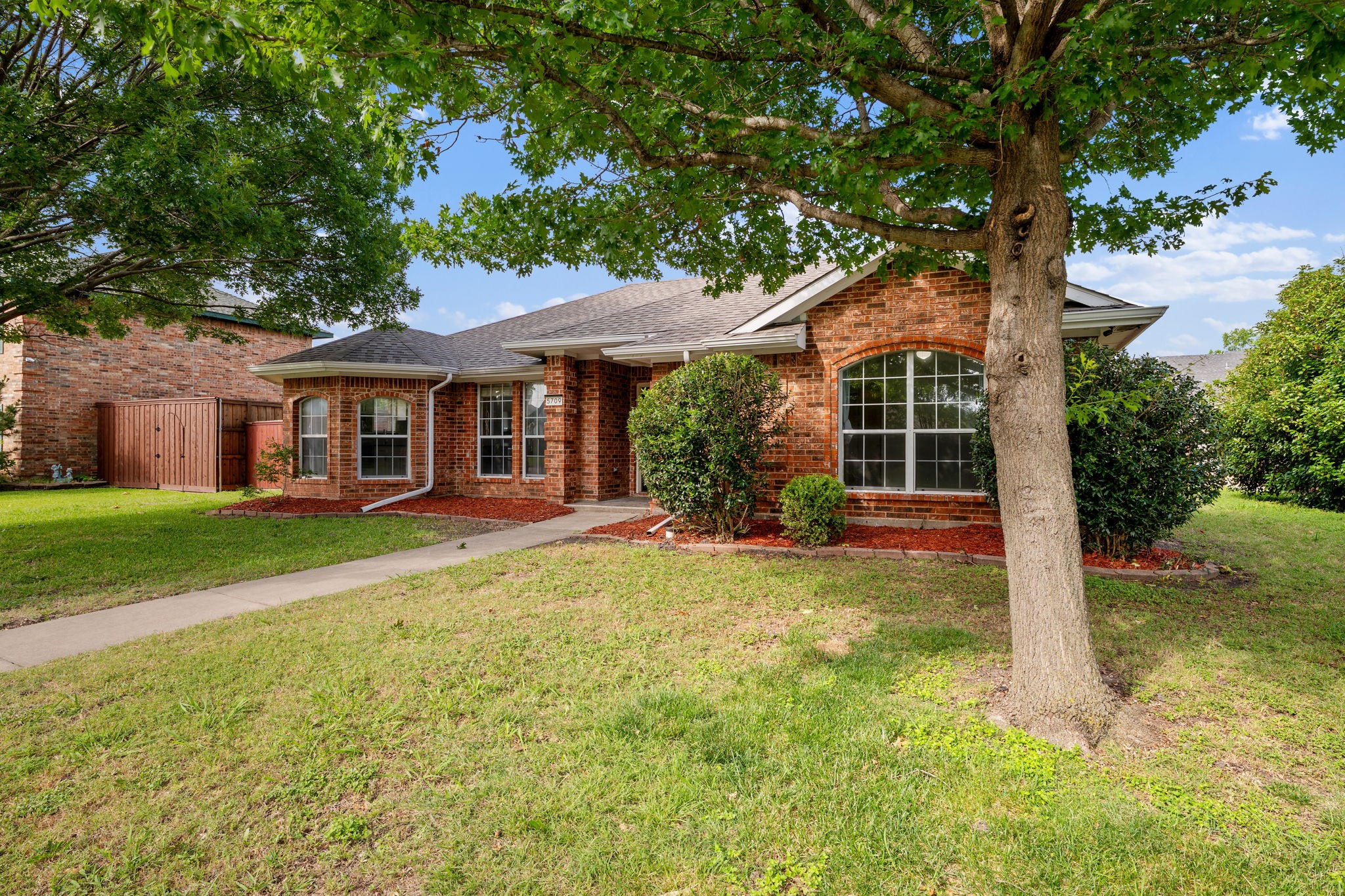 5709 Eagle Drive Rowlett TX 75088