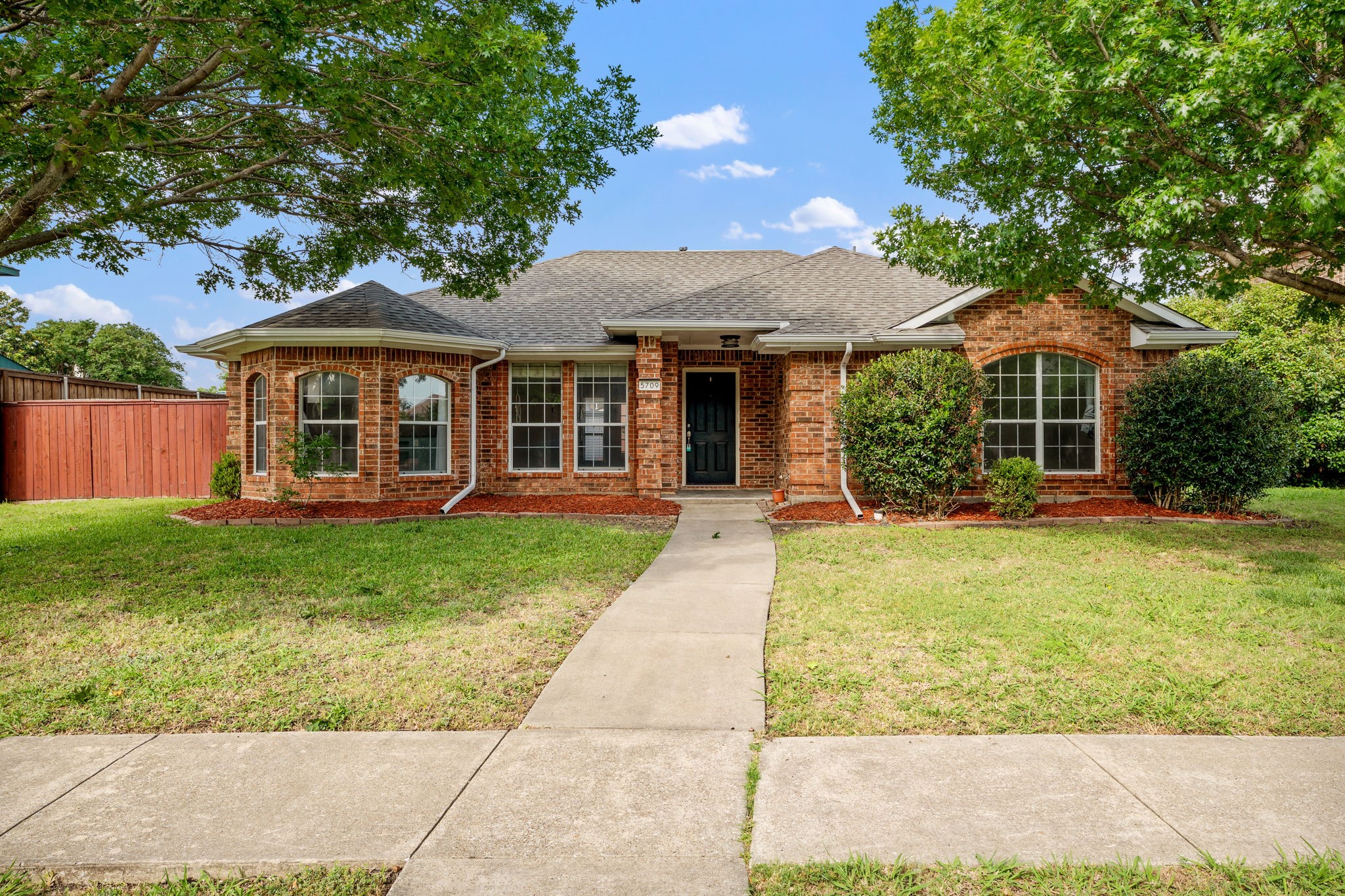 5709 Eagle Drive Rowlett TX 75088