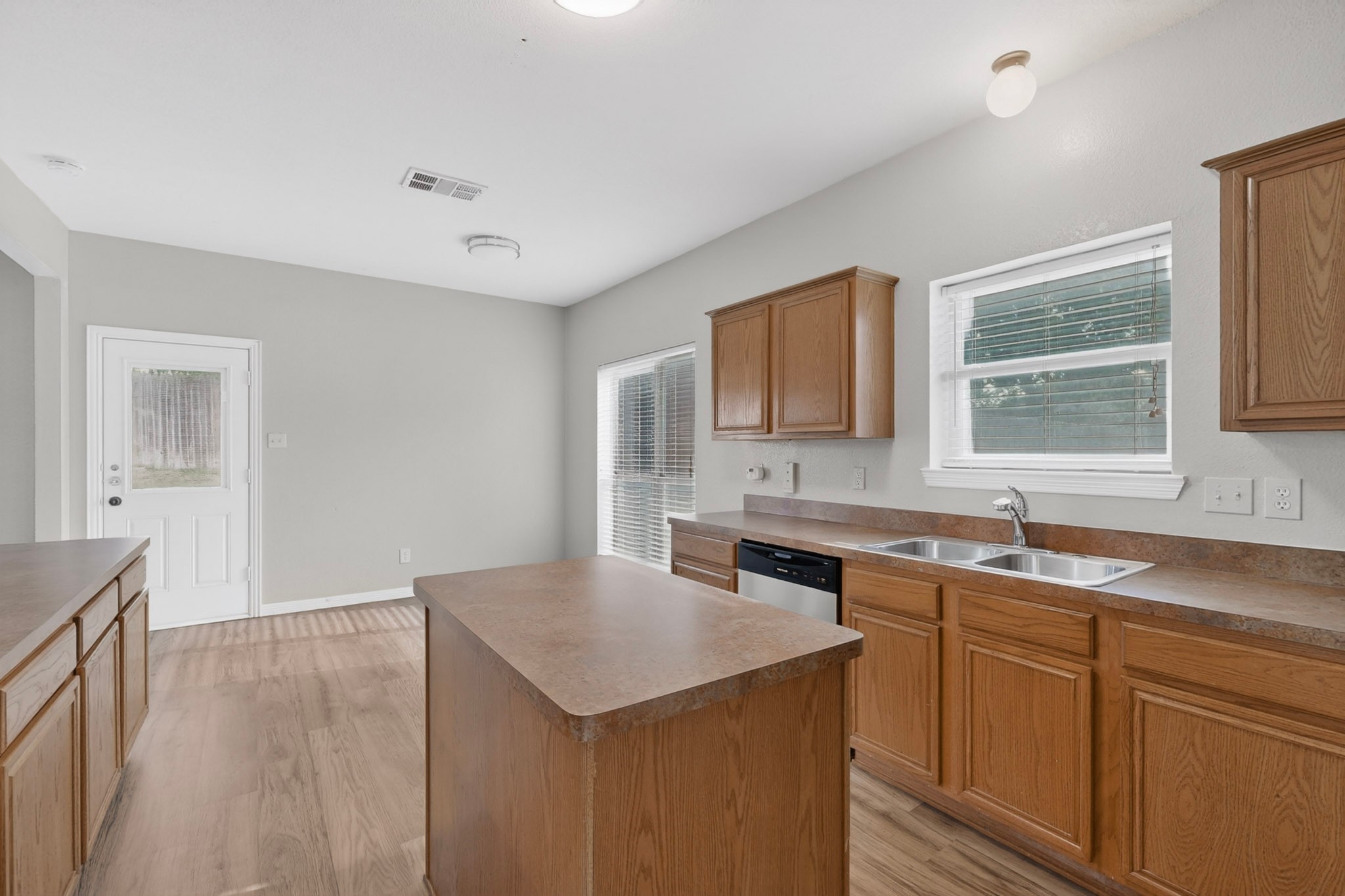 3401 Newgate Street Midlothian TX 76065