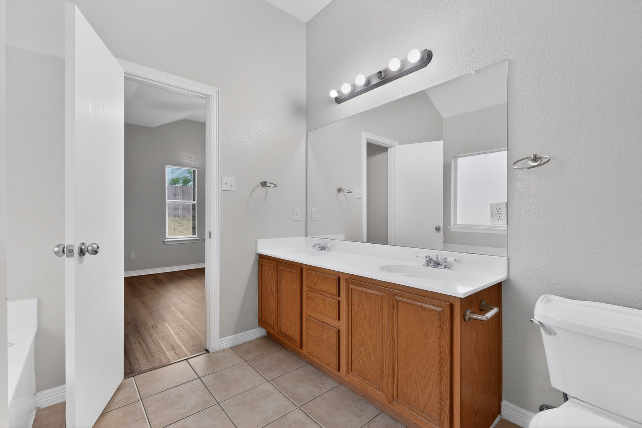 3401 Newgate Street Midlothian TX 76065