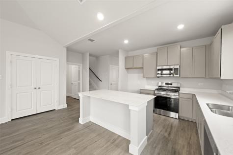 6728 Rockshire Fort Worth TX 76123