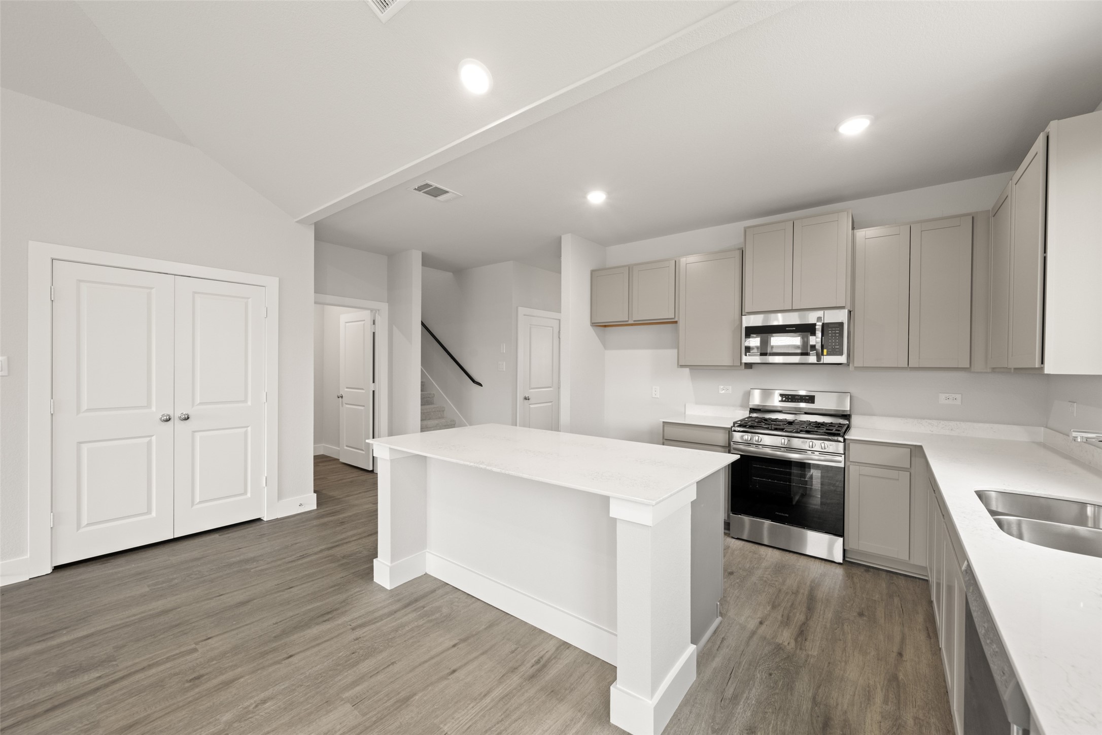 6728 Rockshire Fort Worth TX 76123