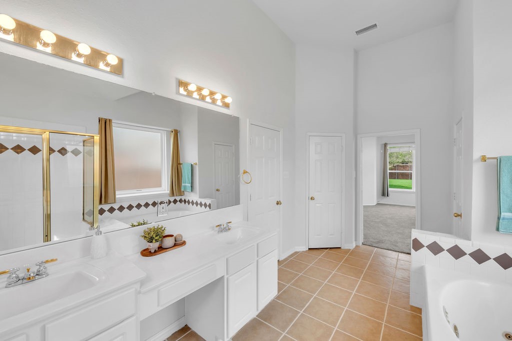 221 Woodlake Drive Murphy TX 75094