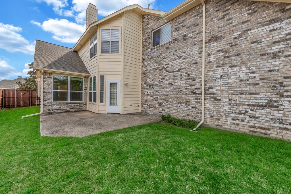 221 Woodlake Drive Murphy TX 75094