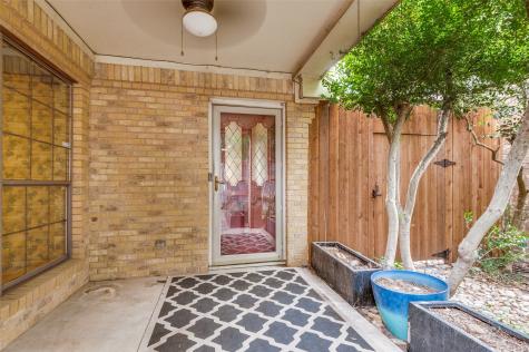 512 Bryan Court Irving TX 75060