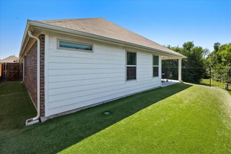 209 Maverick Court Lavon TX 75166