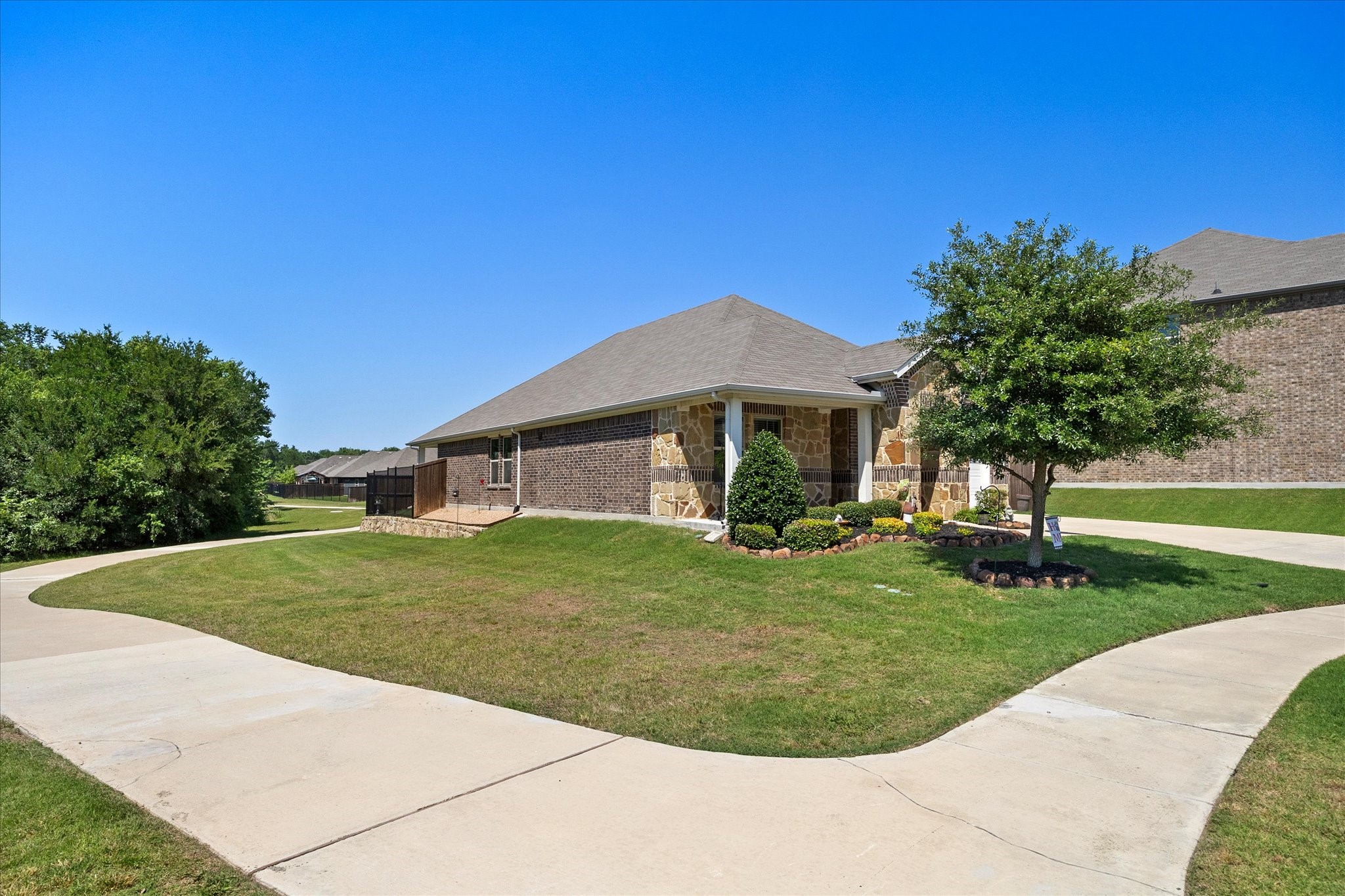 209 Maverick Court Lavon TX 75166