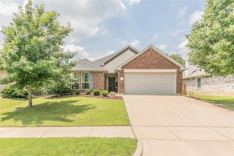 2924 Greenway Drive Burleson TX 76028