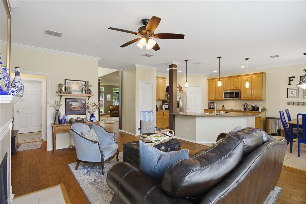 6801 Briarwood Drive Fort Worth TX 76132
