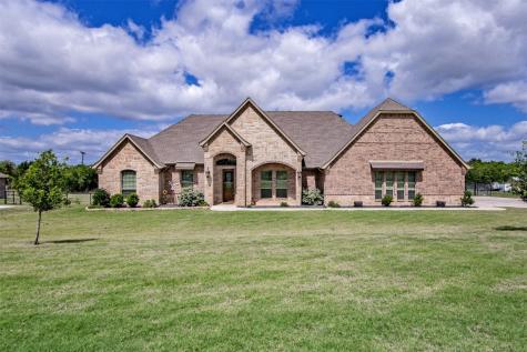 105 N Hadley Road Godley TX 76044