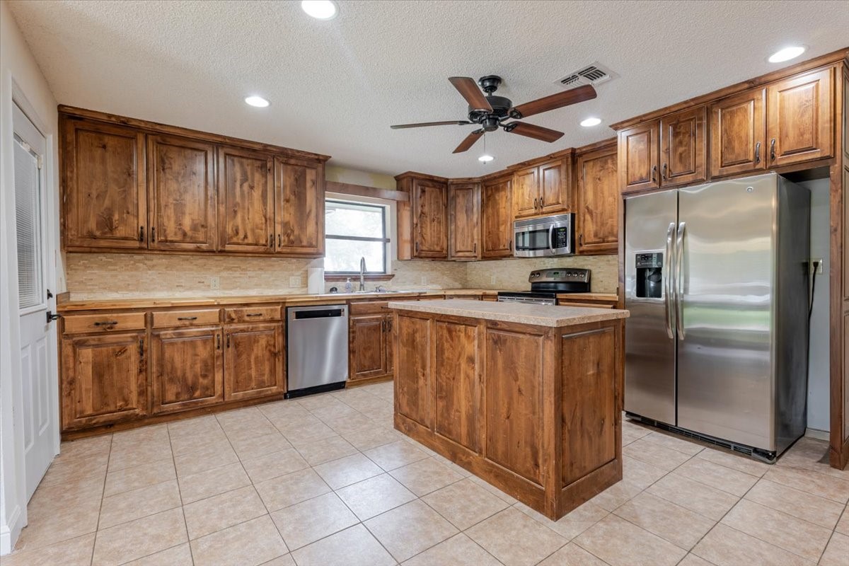 606 Grindstone Road Brock TX 76087