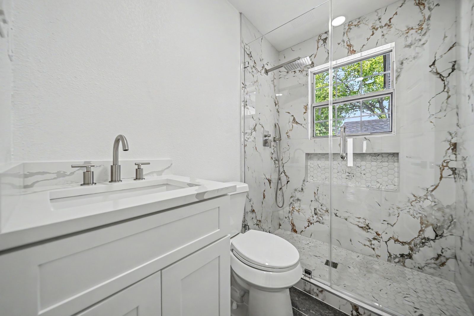301 Buhler Drive Garland TX 75040
