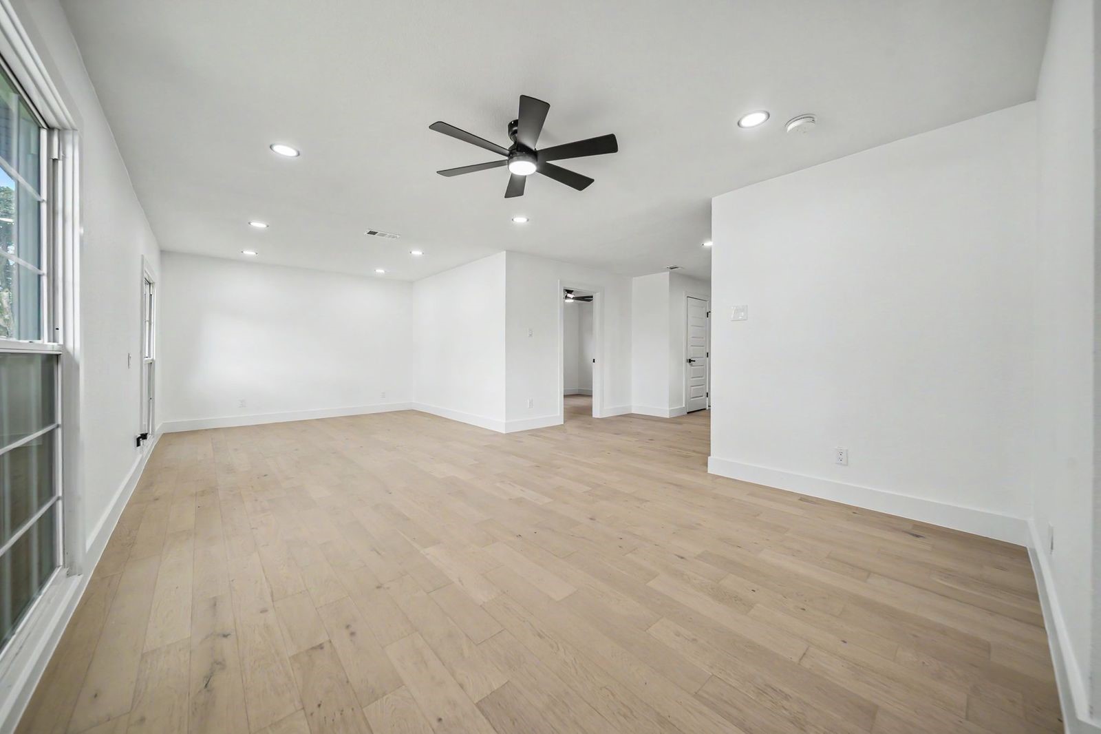 301 Buhler Drive Garland TX 75040