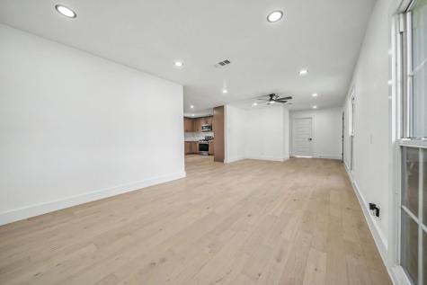 301 Buhler Drive Garland TX 75040