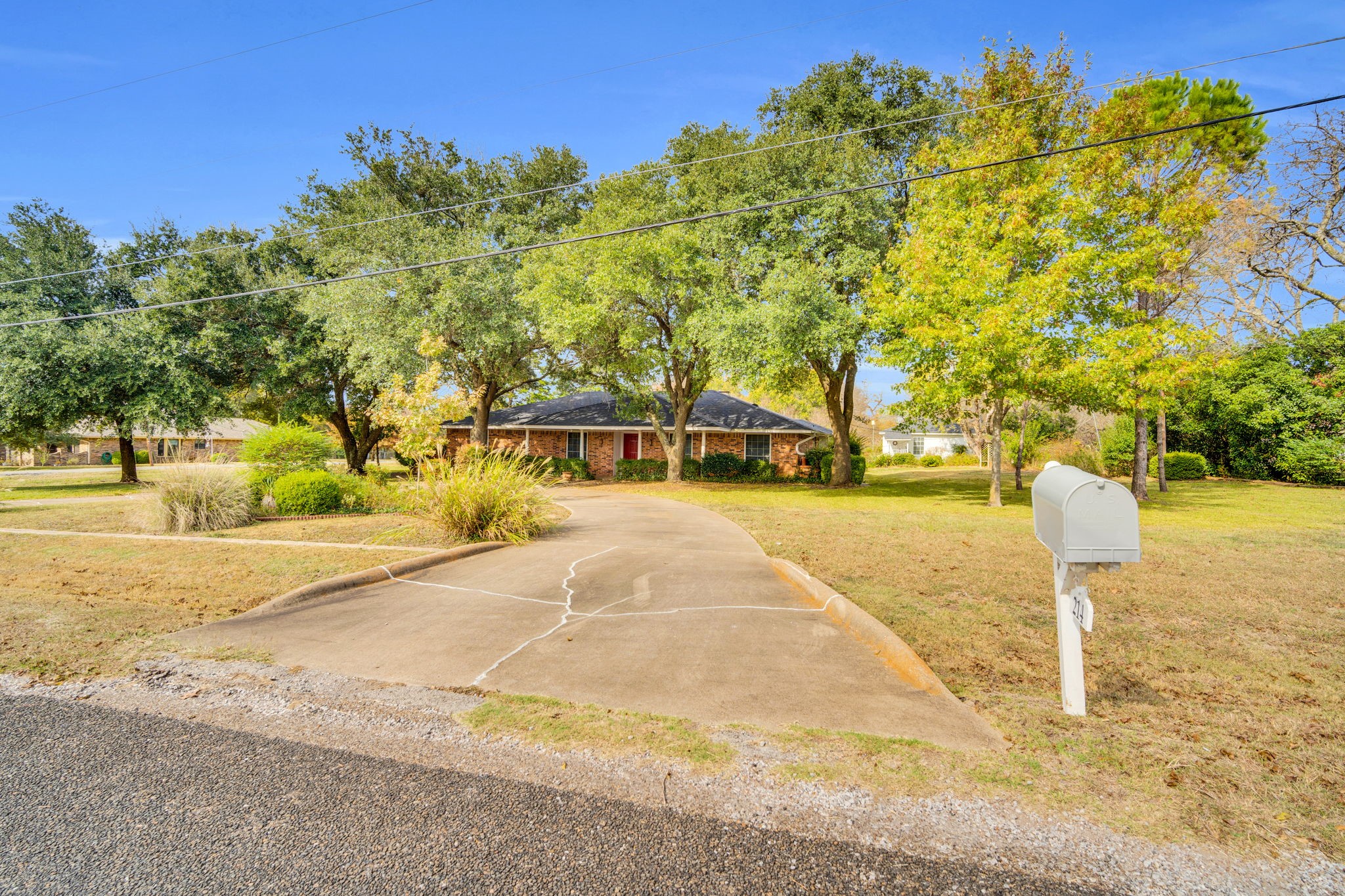 214 Willow Creek Lane Ovilla TX 75154