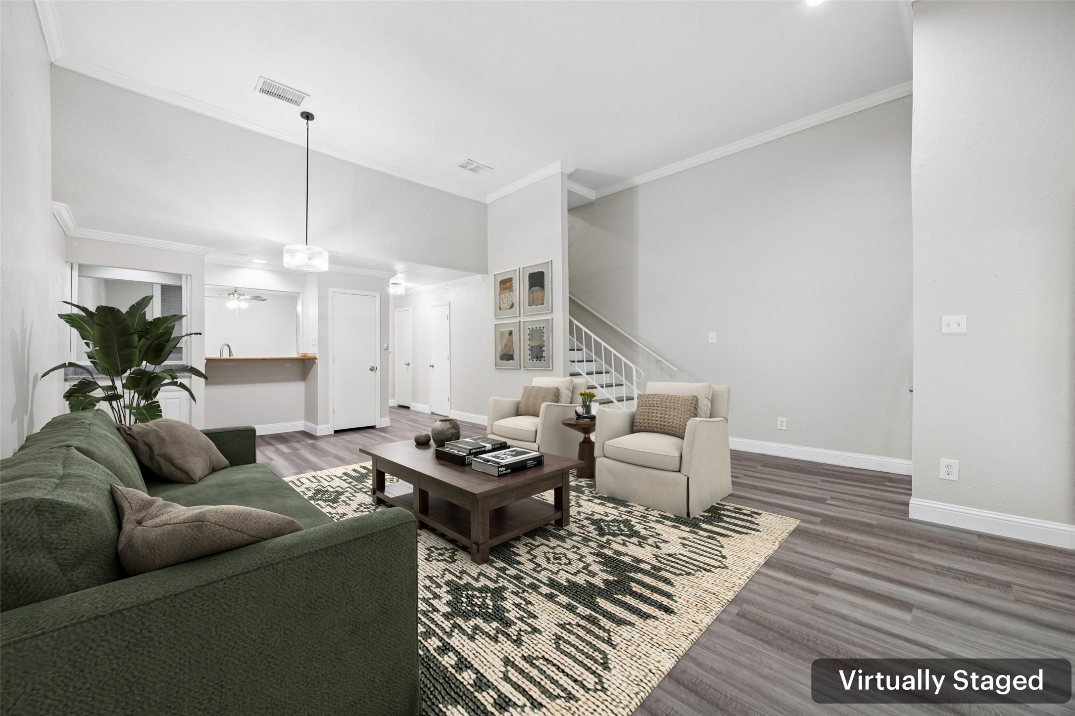 207 E Harwood Road Euless TX 76039