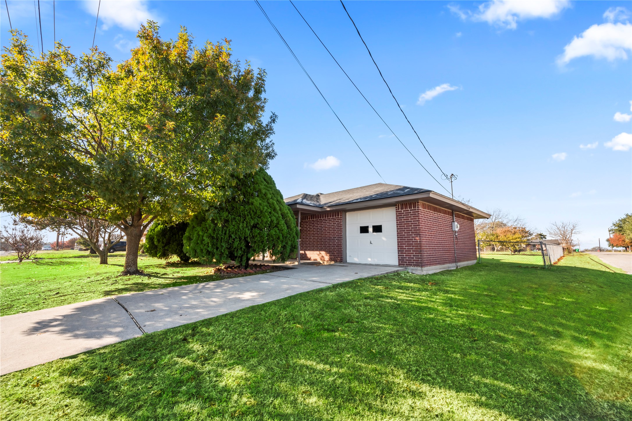 1811 N Mcdonald Avenue Decatur TX 76234