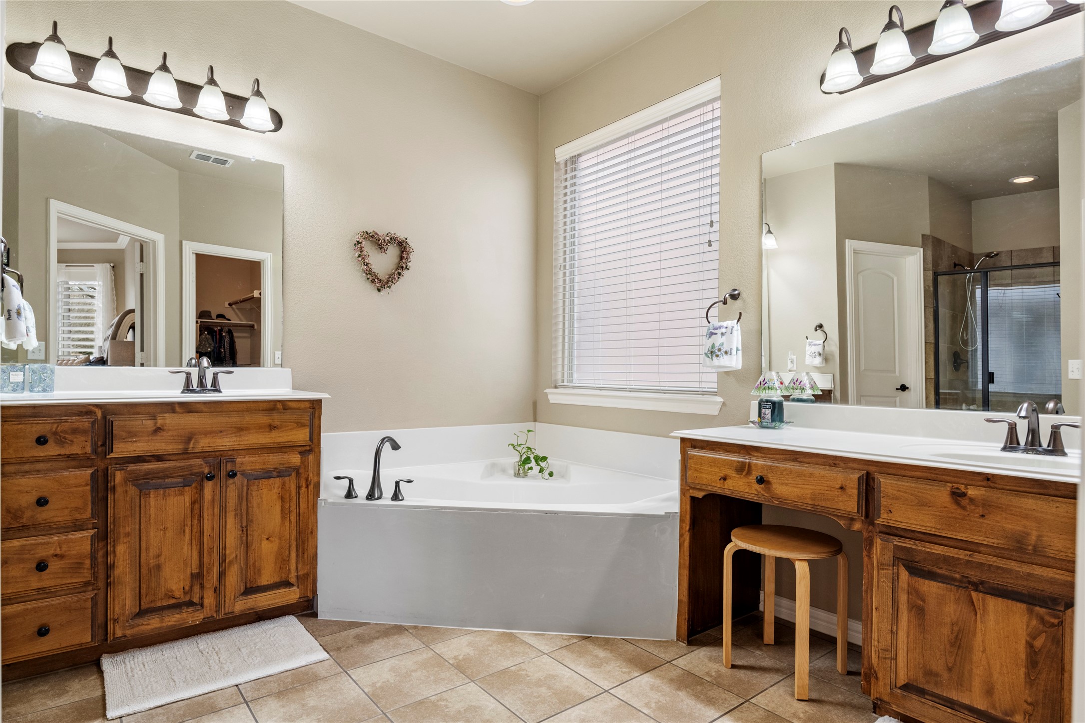 10708 Leesa Drive Mckinney TX 75072
