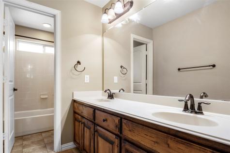 10708 Leesa Drive Mckinney TX 75072
