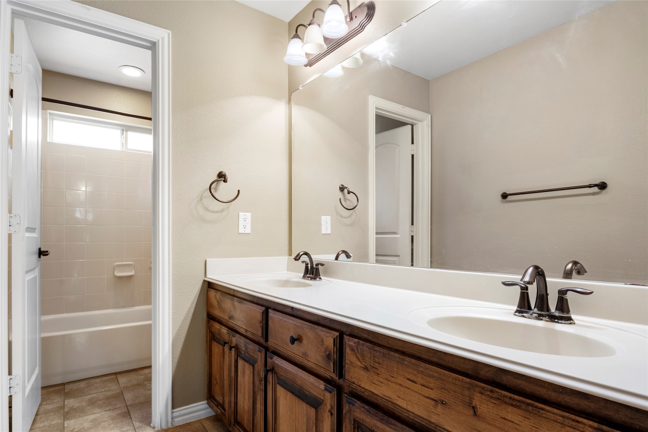 10708 Leesa Drive Mckinney TX 75072