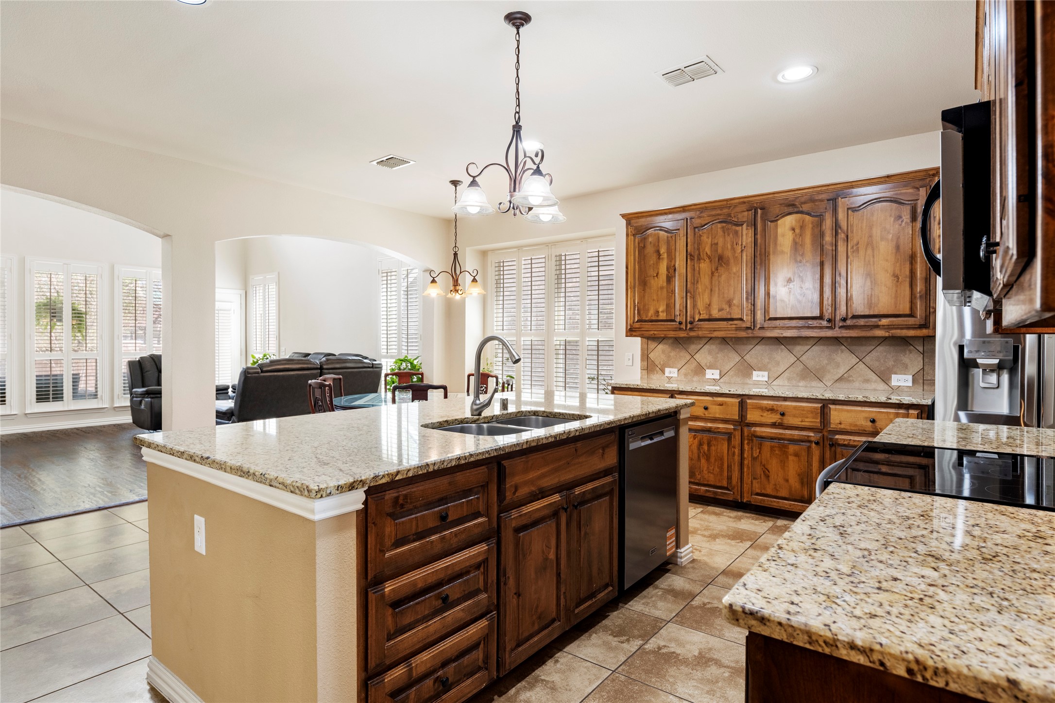 10708 Leesa Drive Mckinney TX 75072