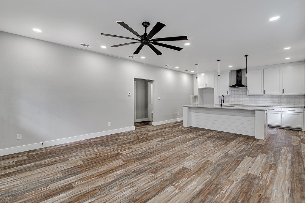 90 Live Oak Street Alvarado TX 76009