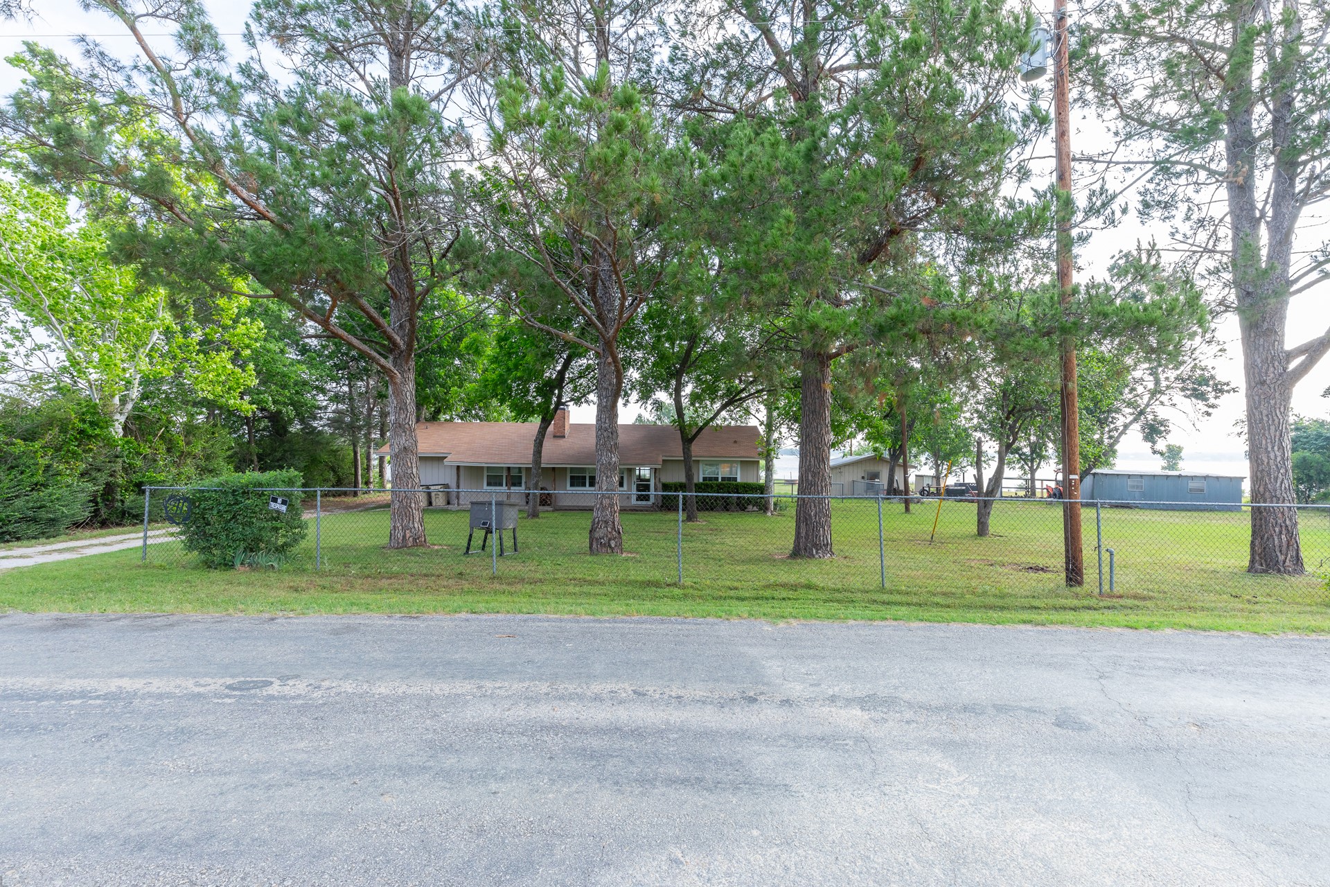813 County Road 237 Eastland TX 76448