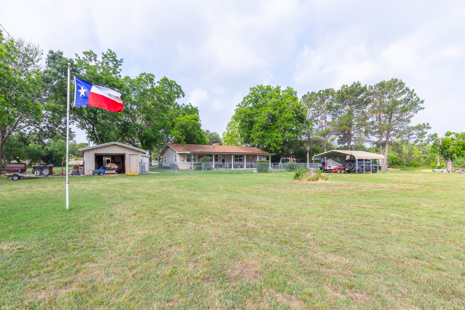 813 County Road 237 Eastland TX 76448
