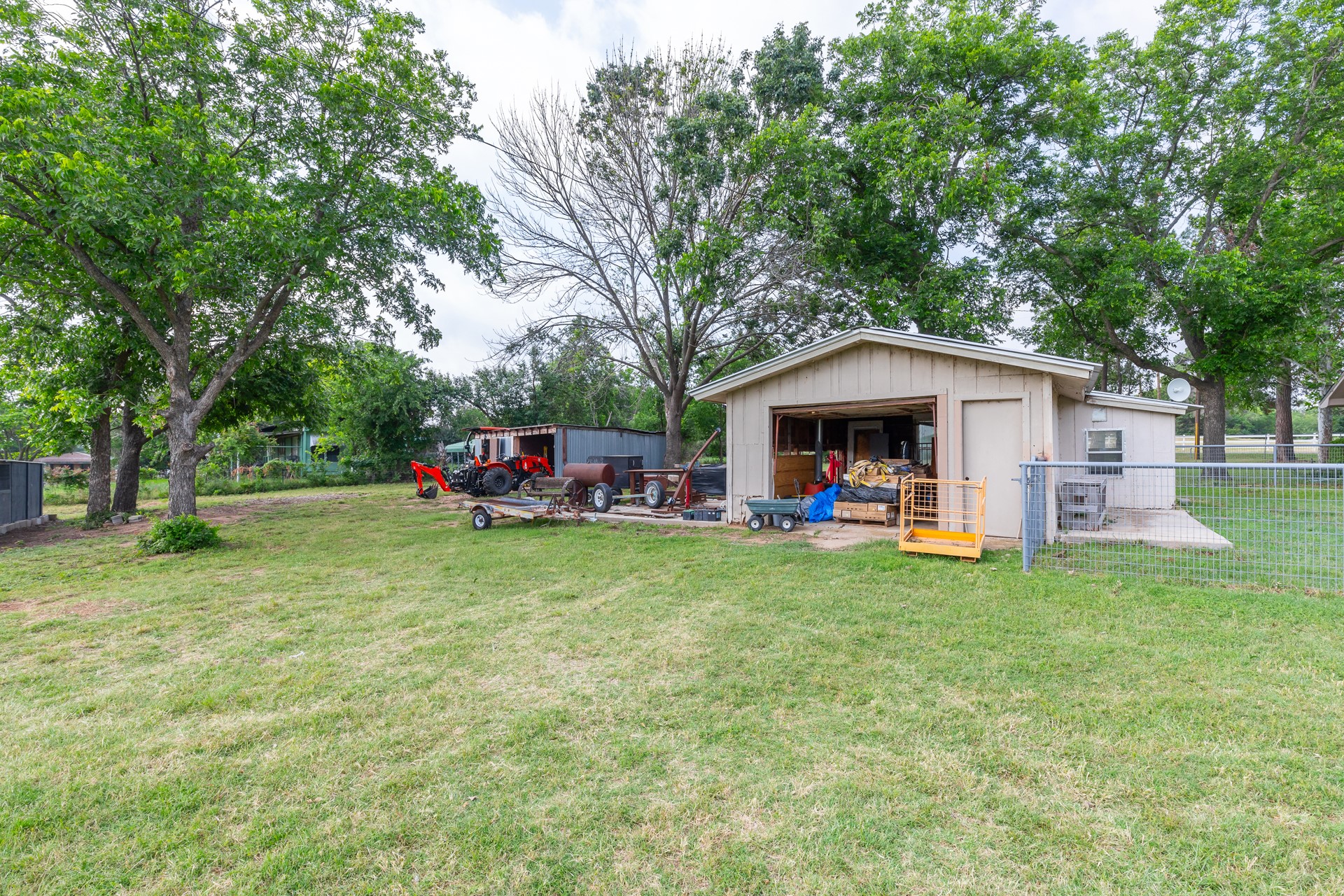 813 County Road 237 Eastland TX 76448