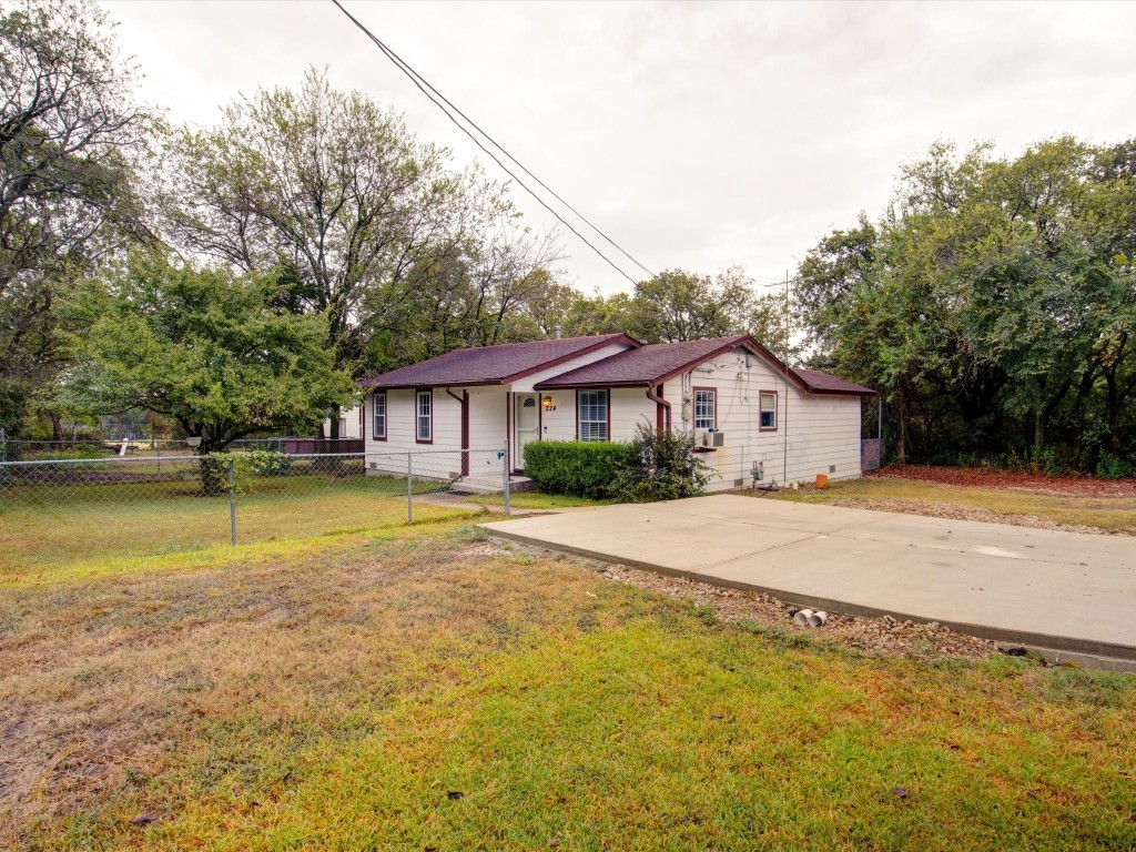 224 S Lyndalyn Avenue Desoto TX 75115