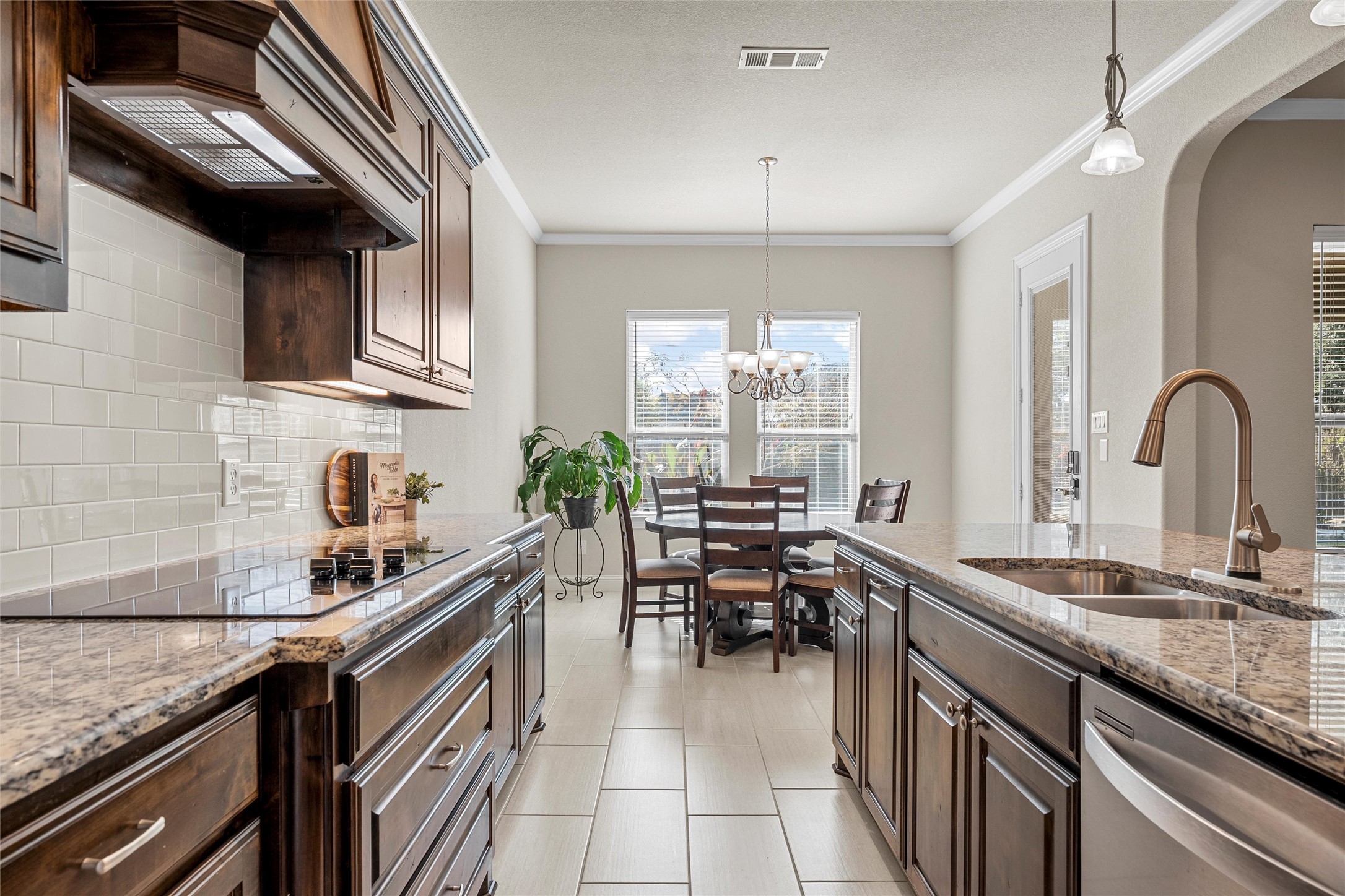 104 Hoyt Drive Woodway TX 76712