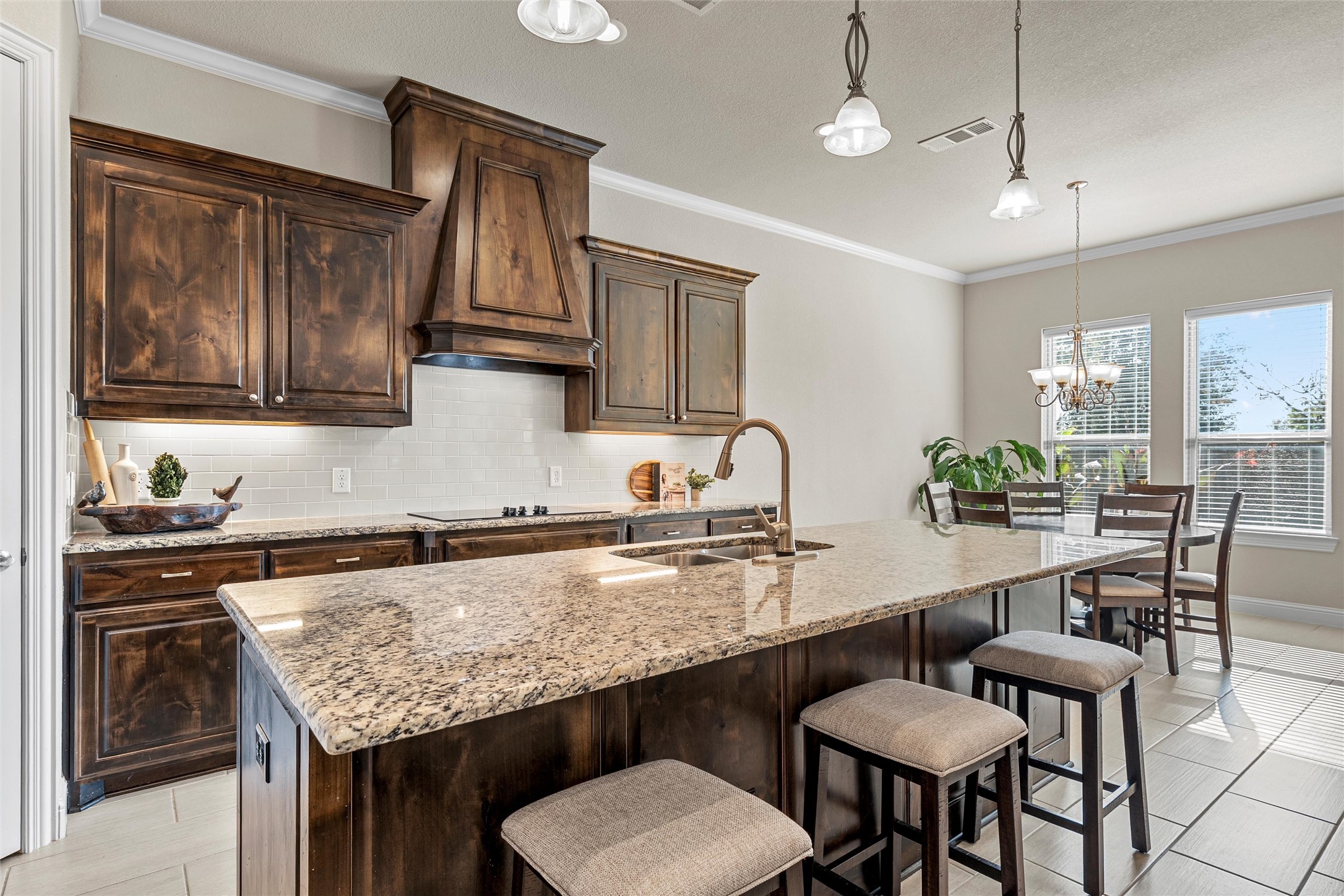 104 Hoyt Drive Woodway TX 76712