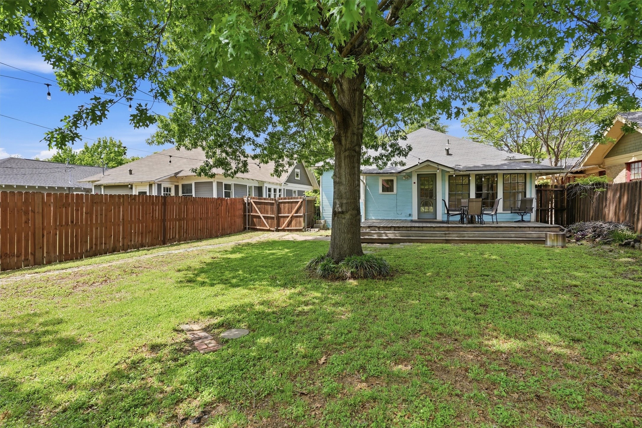 1909 6th Avenue Fort Worth TX 76110