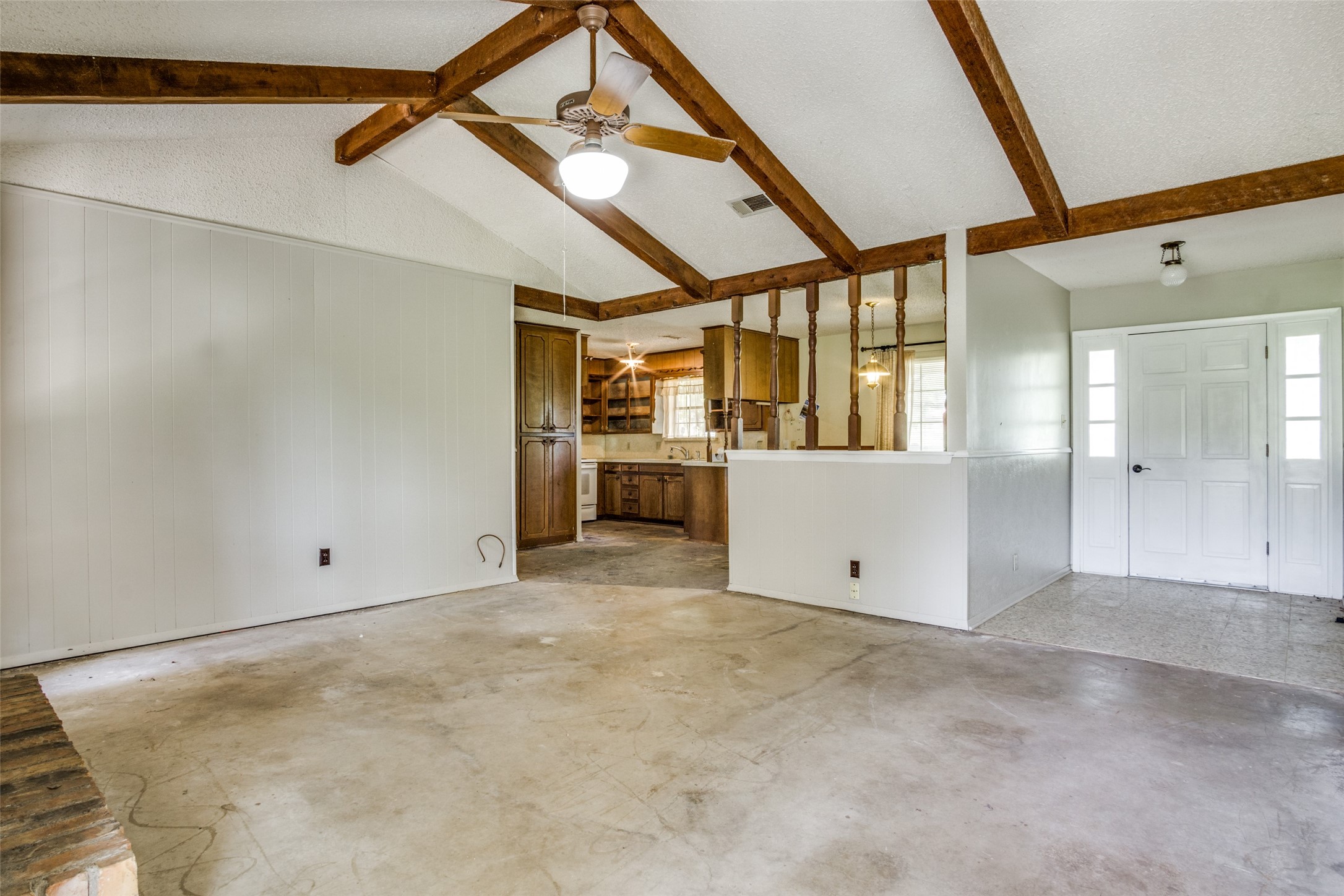 1905 County Road 913 Joshua TX 76058