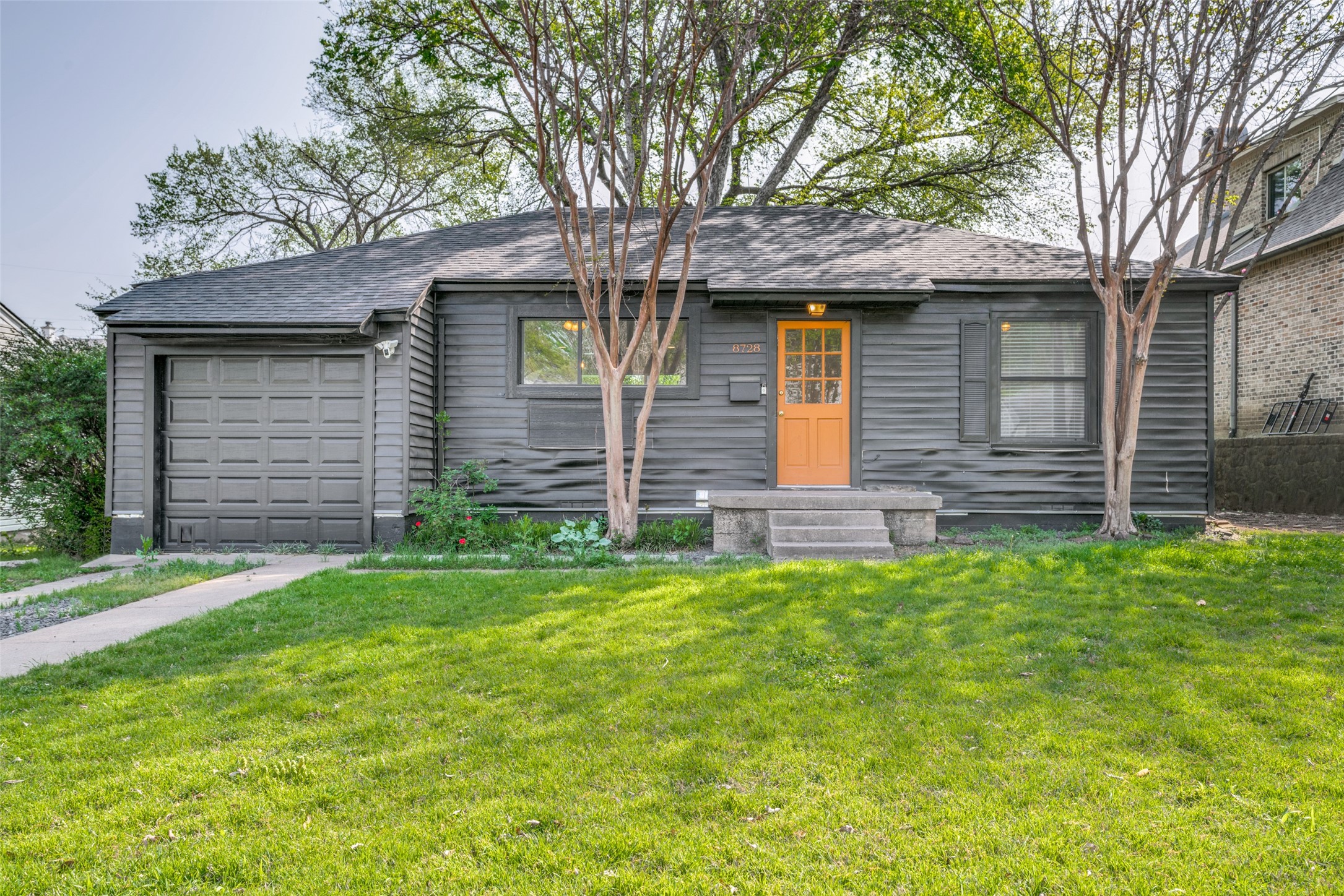 8728 Glencrest Lane Dallas TX 75209