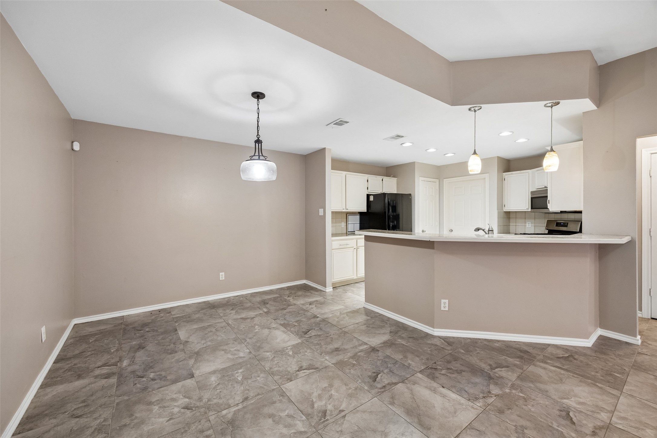716 Ashbrook Drive Desoto TX 75115