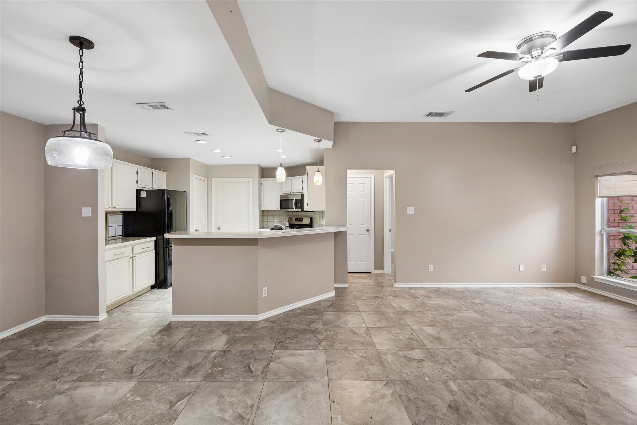 716 Ashbrook Drive Desoto TX 75115