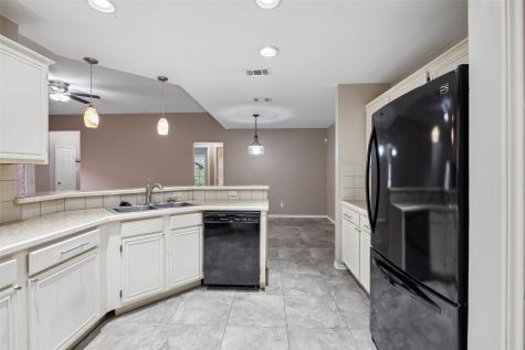 716 Ashbrook Drive Desoto TX 75115