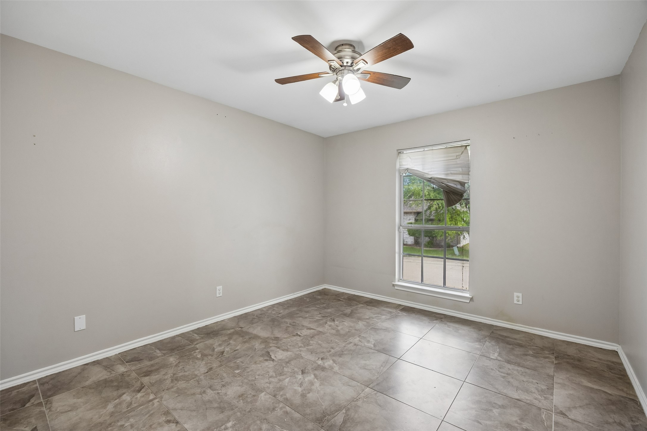 716 Ashbrook Drive Desoto TX 75115