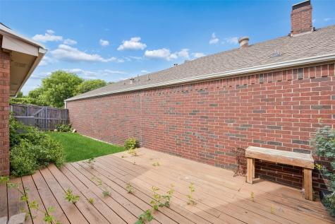 716 Ashbrook Drive Desoto TX 75115