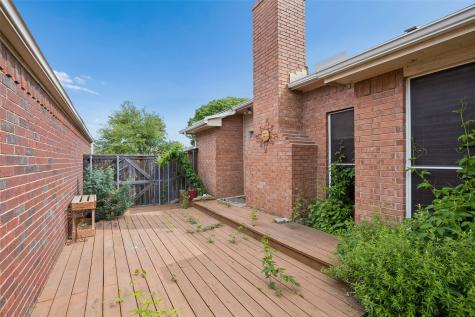 716 Ashbrook Drive Desoto TX 75115
