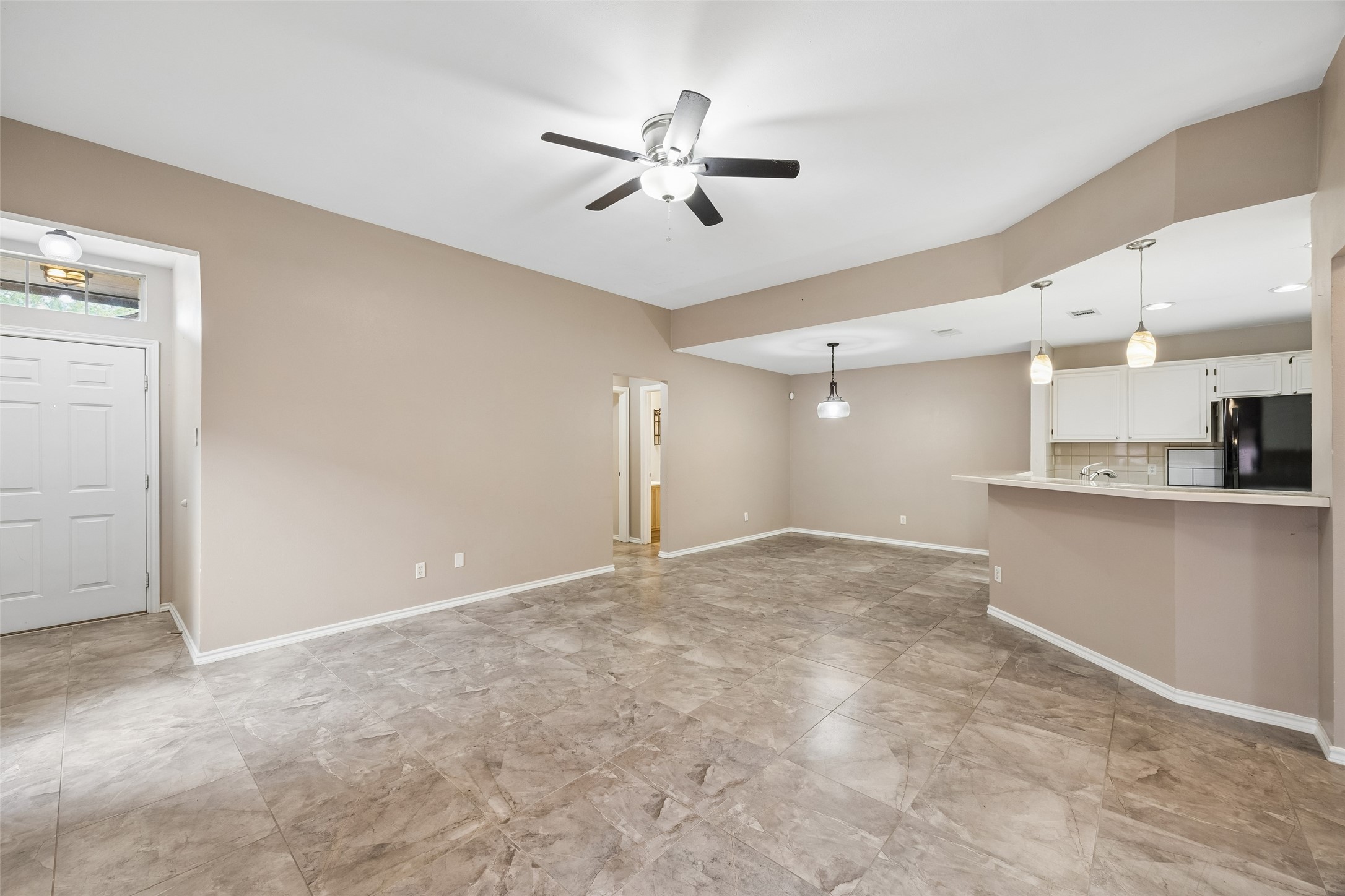 716 Ashbrook Drive Desoto TX 75115
