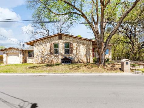 410 W Rucker Street Granbury TX 76048